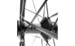 DT Swiss GRC 1400 Dicut 30 DB 28"- Carbon Vorderrad – Bild 4